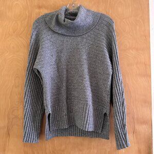 Anthropologie Moth Cowl Neck Ribbed Grey Sweater XS Turtleneck Pullover - EXC